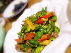 -荟廷·晶萃(陆家嘴尚悦湾店)