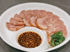 咱妈蒜泥肘花-东北农家小院(定西路店)