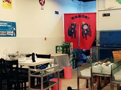 -虾弄弄海派小龙虾·牛羊蝎子火锅