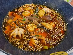 鲍鱼海参毛血旺-渔语鱼新川菜Bistro(万象天地店)