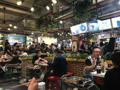 大堂-钢管厂歆瑞源油卤串串香(春熙路太古里店)