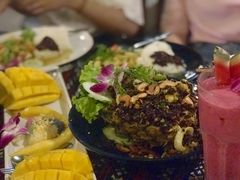 -Tikky Cafe