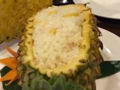 -Neary Khmer Restaurant
