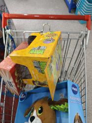 -逝水玩具折扣店