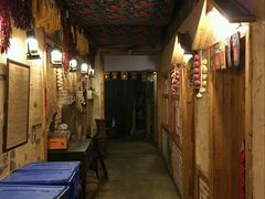 -闯关东东北农家菜(崂山石老人店)