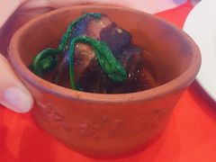 -楼外楼·停车场