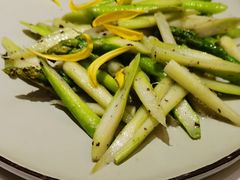 松露酱炒芦笋-鹿港小镇(滨北店)