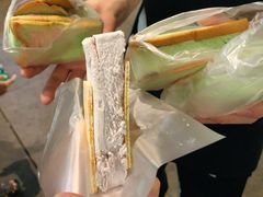 -詹爷爷乌节路街头冰淇淋