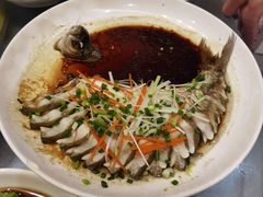 -梓檚中餐厅湖北菜小龙虾武昌鱼排骨藕汤(黄鹤楼店)