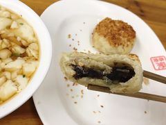豆沙烧饼-聚香斋(东关街店)
