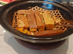 -海派美食·家宴海鲜青岛菜·石锅鲽鱼头(东方城店)