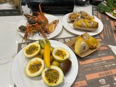 -金马门国际美食百汇(珞喻路店)