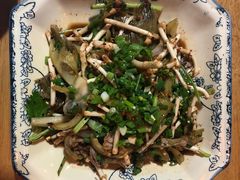 -茅台镇网红溶洞餐厅·茅帮菜馆