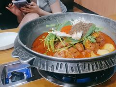 -喇喇排骨火锅·传统韩式脊骨汤(望京西园总店)