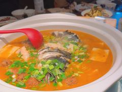 -川流不息·地道川菜·小龙虾(松东路店)