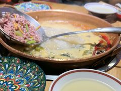 -洱火云南酸菜牛肉火锅(石景山当代商城店)