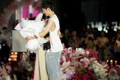 -爱情木马婚礼定制·双清湾水街礼宴高端私人婚礼