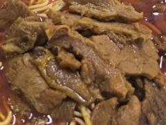 -薛记襄阳香辣牛肉面(平安路店)