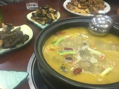 -菌之家·专业纯野生菌火锅·特色炒菌