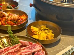 -草家酱蟹炭火烤肉店(珲春南路一店)