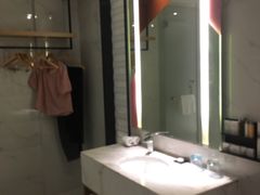 -柏曼酒店(广州天河体育中心林和西地铁站店)