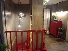 -HIGH FIVE哈福手工汉堡(桂林路店)