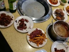 -鑫海汇海鲜烤肉火锅自助(七彩城店)
