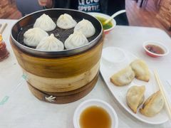 -珊珊小笼馆(康定路店)