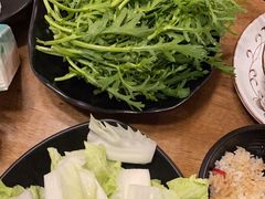 -小志家.鲜牦牛肉牛杂火锅野生菌汤锅