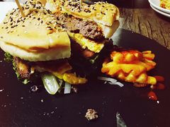 -HIGH FIVE哈福手工汉堡(桂林路店)