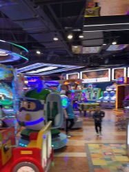 -卡通尼乐园(景枫中心店)