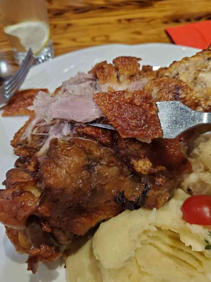 申德勒加油站餐厅(三里屯北小街店)-"没去过德国,不知道那面的餐厅