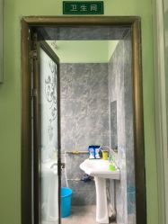 点击看大图 卫生间-苗医生草本科技祛痘