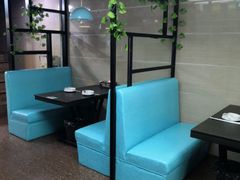 卡座-茅炒屋龙虾·烧烤·湘菜(新河路店)