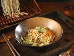 鸡丝拌面-面乙新派手擀面(大悦城店)