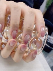 -芊屿芊浔美甲