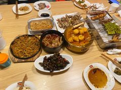-三个大叔烤羊肉串·歌手驻唱·碳烤鲜肉(西三旗店)