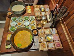 -银米·云南传统过桥米线(双廊黑金冠店)