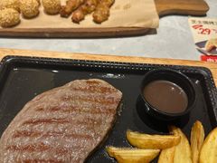 -必胜客(WOW南雄店)