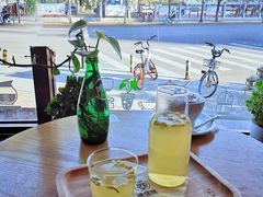 -ZING COFFEE 镜咖啡