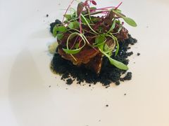轻煎鹅肝配全麦吐司-XUN Bistro西餐厅