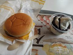 双层吉士汉堡-麦当劳(七宝乐购店)