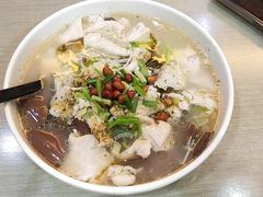 酸菜金针菇鸭血鸡柳米线-缘久缘米粉(新街口店)