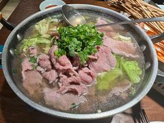 -全牛匠·乐山跷脚牛肉(西单华威约饭街店)