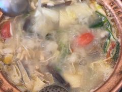 -阿婆情腊排骨火锅(金虹路店)
