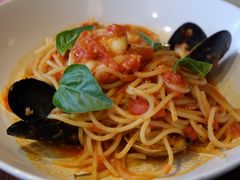 -ROAST coffee & eatery