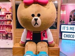 -LINE FRIENDS Garosu-gil Flagship Store
