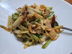 马芹毛蚬-品味居·首店·大连鲜活海鲜大连菜(东港店)