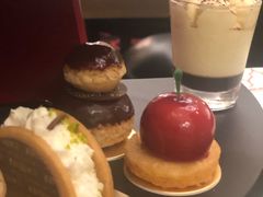 -Salon de The de Joel Robuchon(外滩18号店)