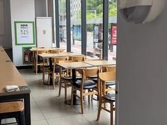 -老乡鸡(武汉中南梅苑小区地铁站店)